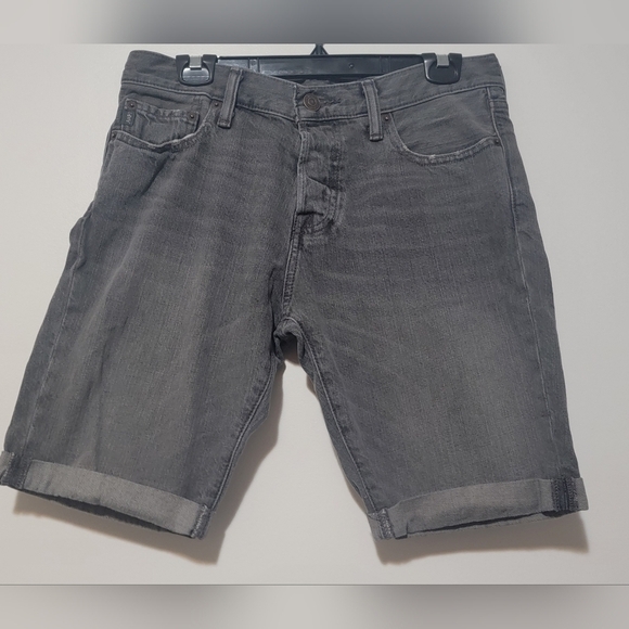 Abercrombie & Fitch (New York) Jean Shorts - Picture 2 of 4